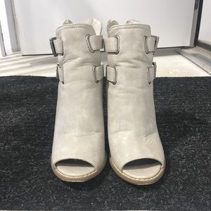 G by Guess shoes, size 6 1/2